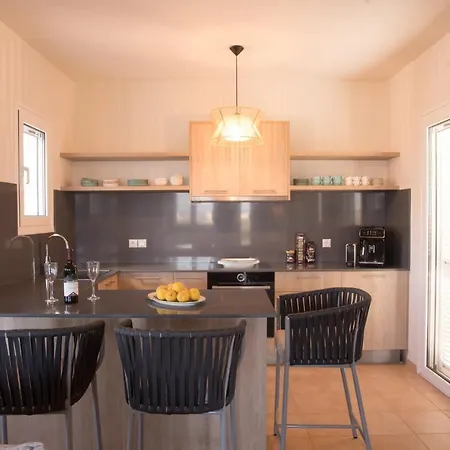 Crete Garden Villa *